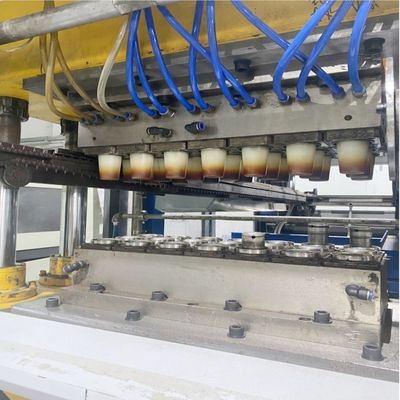 آلة كوب بلاستيكي مرة واحدة بتحكم PLC بقدرة وزن 7000 كجم