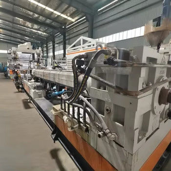 قابلة للتخصيص 33 1 آلة طباعة البلاستيك بطول المسمار مع نظام تحكم PLC